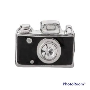 📷 (4/$20) - CAMERA FLOATING LOCKET CHARM 📷